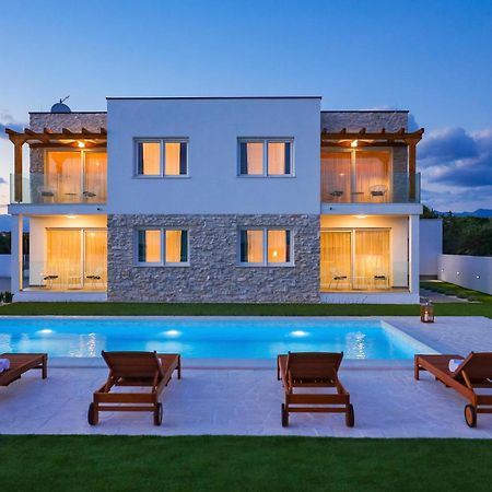 Stunning Home In Vrsi With Kitchen エクステリア 写真