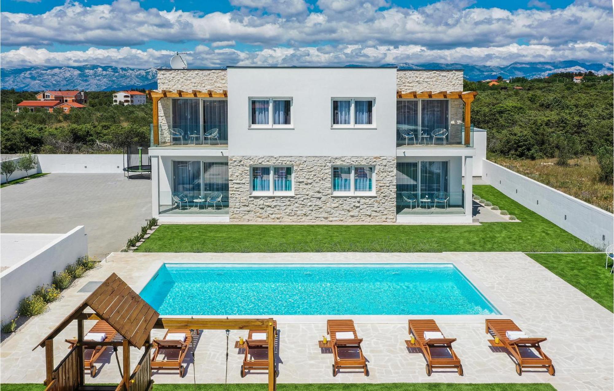 Stunning Home In Vrsi With Kitchen エクステリア 写真