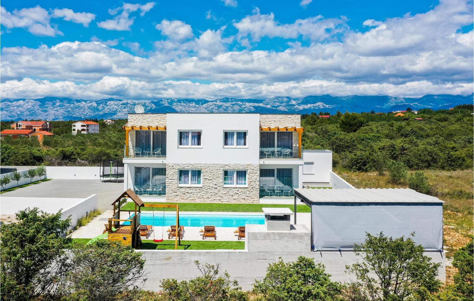 Stunning Home In Vrsi With Kitchen エクステリア 写真